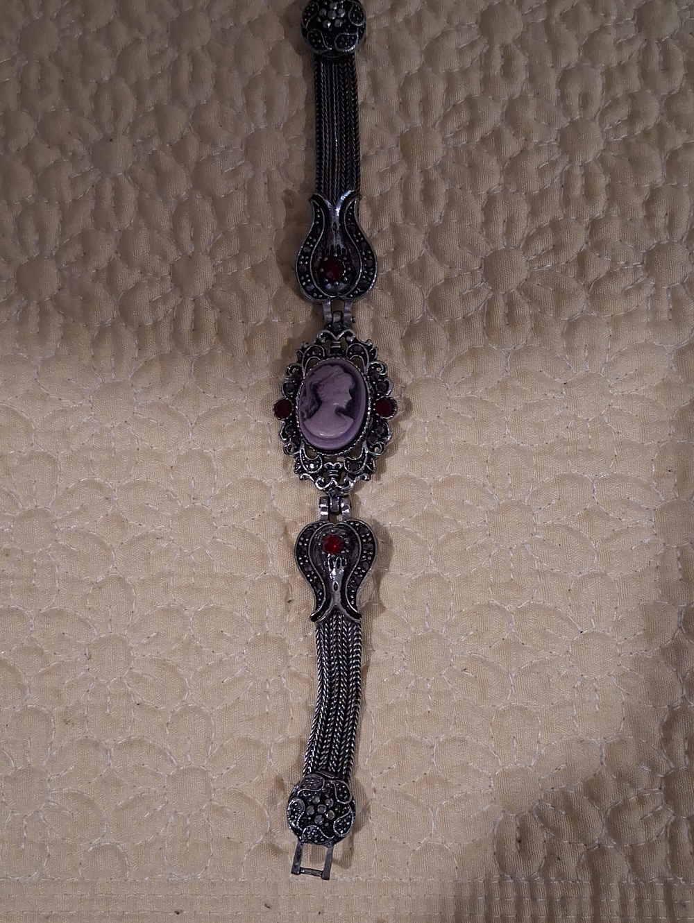 Silver-Tone Purple Cameo Bracelet with Red Accents